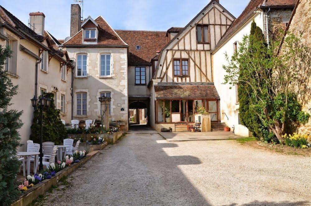 Logis Hotel - Le Relais Saint Vincent Ligny-le-Châtel المظهر الخارجي الصورة